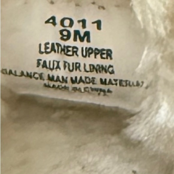 Minnetonka Women 9 Tan Suede Leather Moccasin 4011 Cally Slipper - Picture 6 of 6